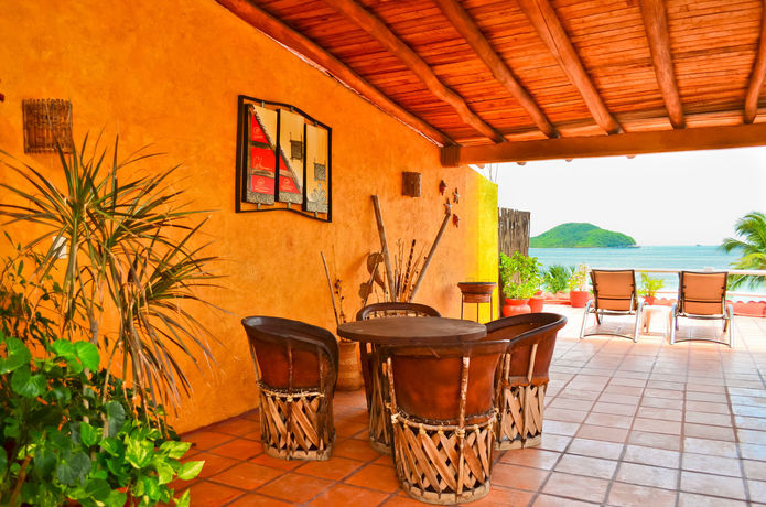 Imagen de los exteriores del Hotel Arena Suites, Zihuatanejo. Foto 8