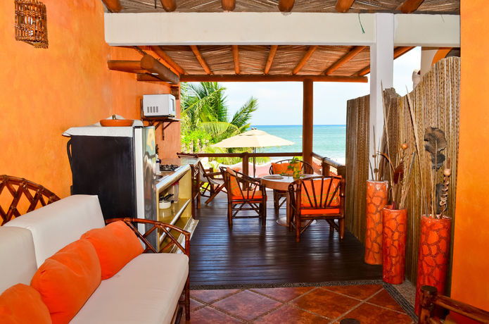 Imagen de los exteriores del Hotel Arena Suites, Zihuatanejo. Foto 12