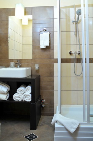 Imagen de la habitación del Hotel Arena, Targu-Mures. Foto 10