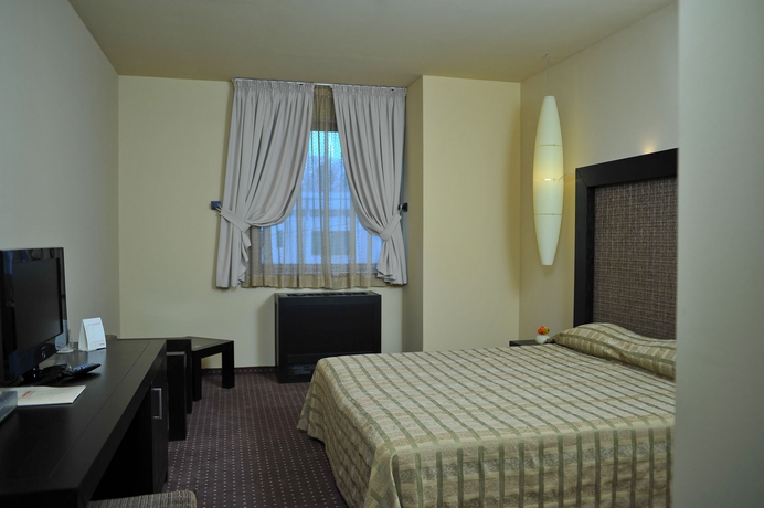 Imagen de los interiores del Hotel Arena, Targu-Mures. Foto 15