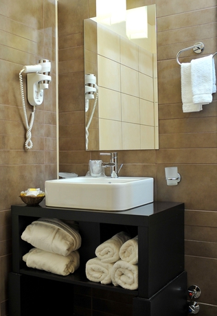 Imagen de la habitación del Hotel Arena, Targu-Mures. Foto 12