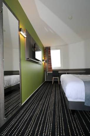 Imagen de la habitación del Hotel Arena Toulouse. Foto 12