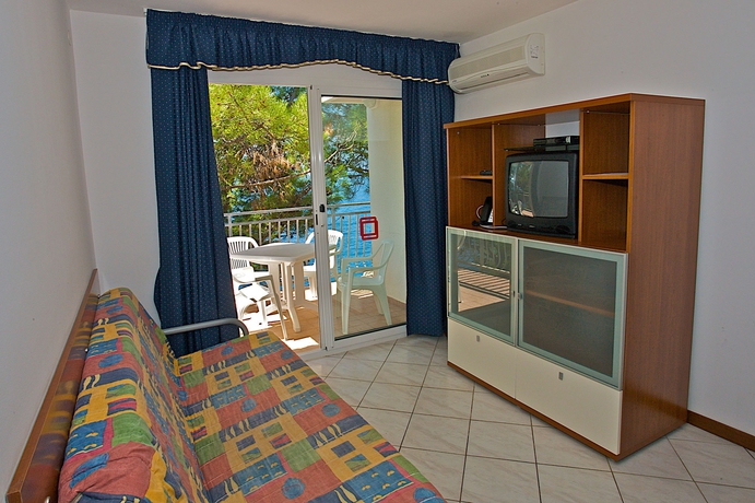 Imagen de los interiores del Hotel Arena Verudela Beach Apartments. Foto 13