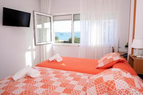 Imagen de la habitación del Hotel Arenal, Finisterre. Foto 7