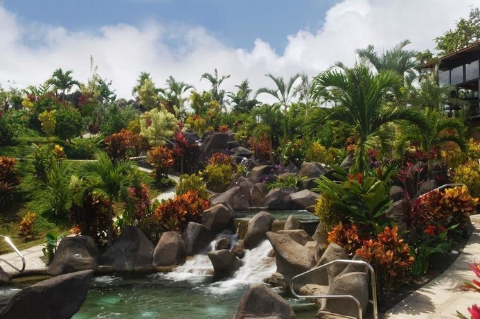 Imagen de los exteriores del Hotel Arenal Kioro Suites and Spa. Foto 9