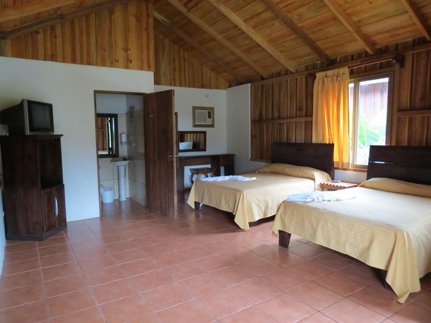 Imagen de la habitación del Hotel Arenal Montechiari. Foto 3