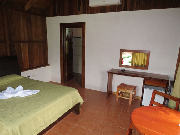 Imagen de la habitación del Hotel Arenal Montechiari. Foto 5