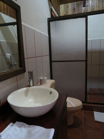 Imagen de la habitación del Hotel Arenal Montechiari. Foto 6