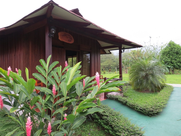 Imagen de los exteriores del Hotel Arenal Montechiari. Foto 12