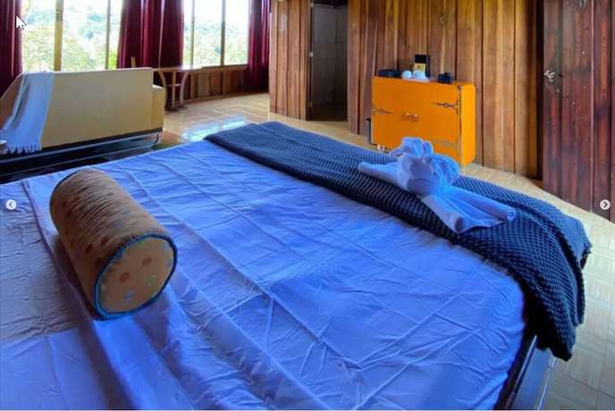 Imagen de la habitación del Hotel Arenal Roca Lodge. Foto 12