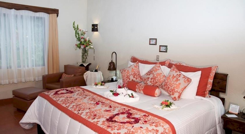 Imagen de la habitación del Hotel Arenal Springs Resort. Foto 6