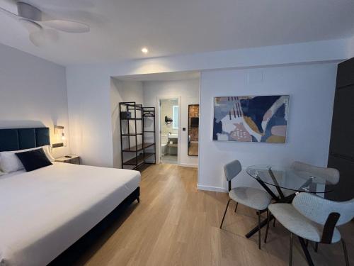 Imagen de la habitación del Hotel Arenal Suites Bilbao. Foto 3