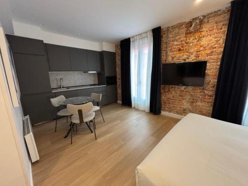 Imagen de la habitación del Hotel Arenal Suites Bilbao. Foto 6