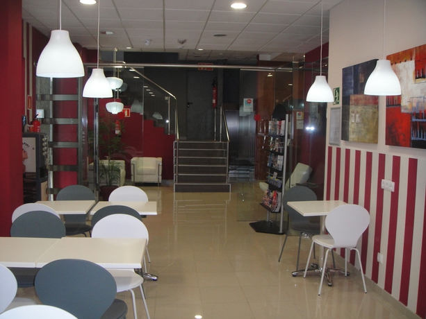 Imagen del bar/restaurante del Hotel Arenales, Las Palmas. Foto 8