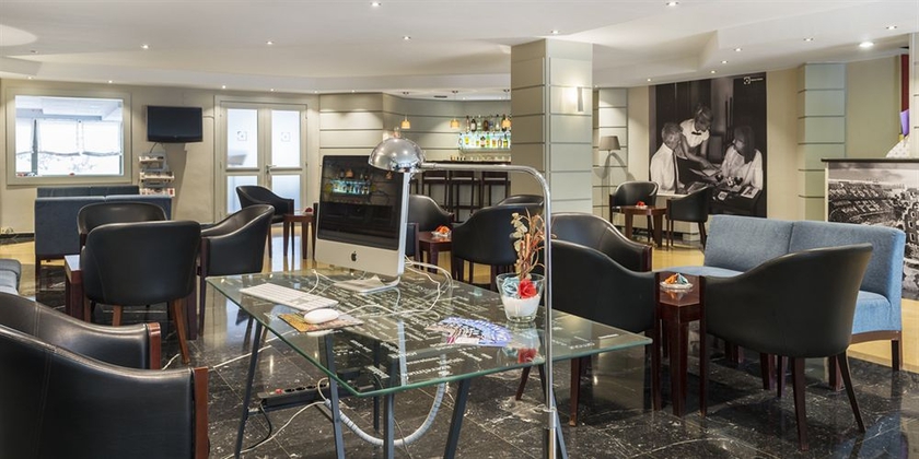 Imagen de los interiores del Hotel Arenas Atiram Hotels. Foto 5