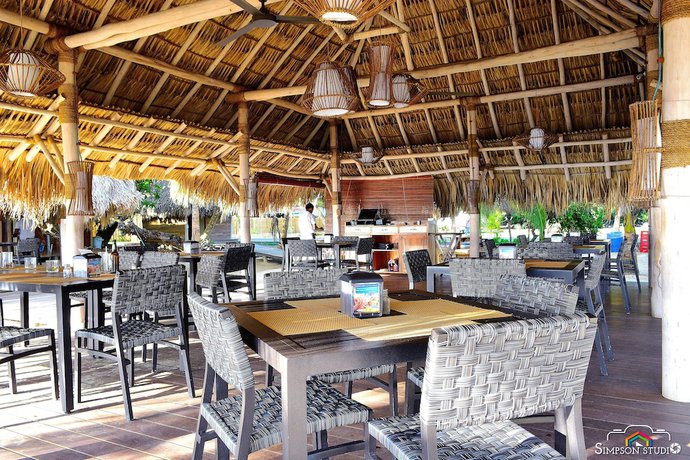 Imagen del bar/restaurante del Hotel Arenas Beach. Foto 4