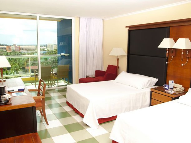 Imagen de la habitación del Hotel Arenas Blancas. Foto 4