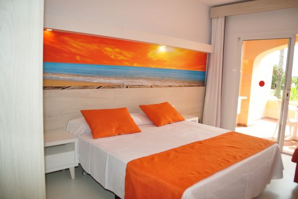 Imagen general del Hotel Arenas De Son Bou. Foto 5