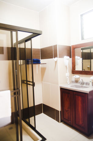 Imagen de la habitación del Hotel Arenas En Punta Leona. Foto 2