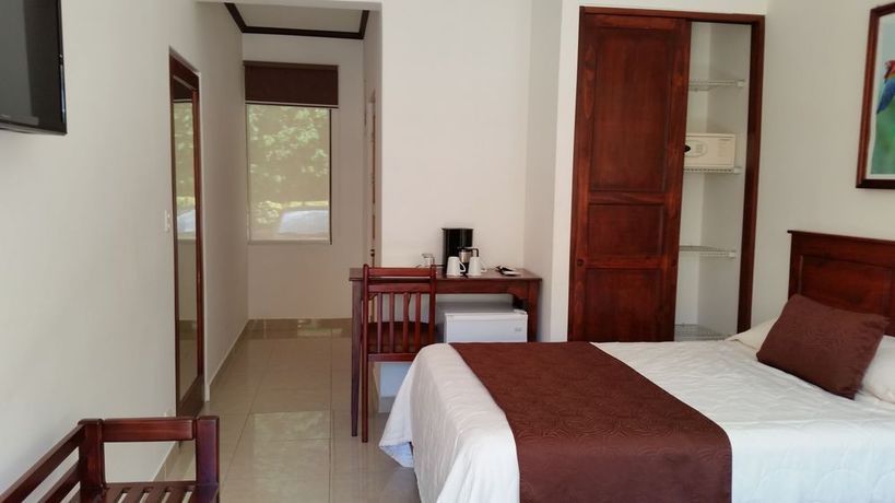 Imagen de la habitación del Hotel Arenas En Punta Leona. Foto 3