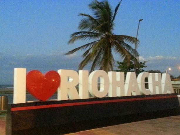 Imagen de los exteriores del Hotel Arenas. Foto 3