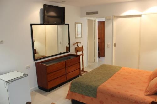 Imagen de la habitación del Hotel Arenas, Pinamar. Foto 10