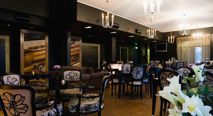 Imagen del bar/restaurante del Hotel Arensburg Boutique and Spa. Foto 2