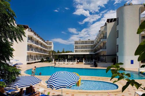 Imagen general del Hotel Ares Blue. Foto 1