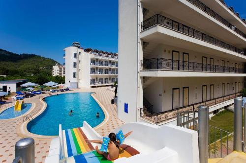 Imagen general del Hotel Ares Blue. Foto 9