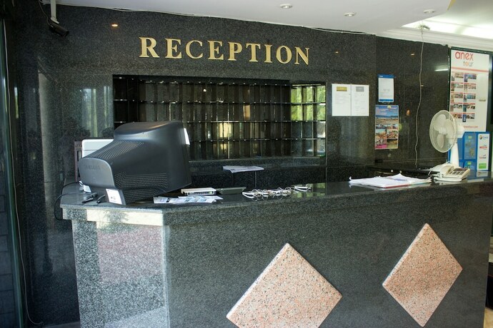 Imagen general del Hotel Ares City. Foto 5