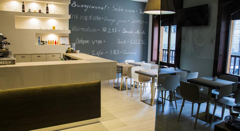 Imagen general del Hotel Ares, Milán. Foto 4