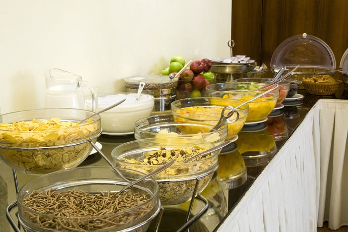 Imagen del bar/restaurante del Hotel Arethusa. Foto 6