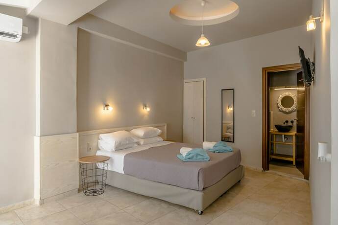 Imagen de la habitación del Hotel Areti, Agia Galini. Foto 11