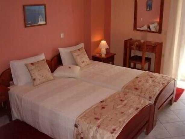 Imagen de la habitación del Hotel Aretoysa. Foto 8