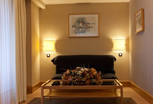 Imagen de la habitación del Hotel Aretxarte. Foto 9