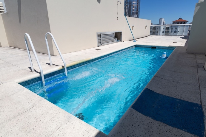 Imagen de la piscina del Hotel Arevalo Apartment By Be Local Argentina. Foto 19