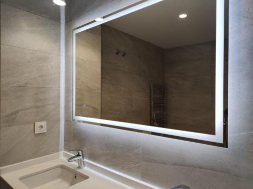 Imagen general del Hotel Arevalos. Foto 12