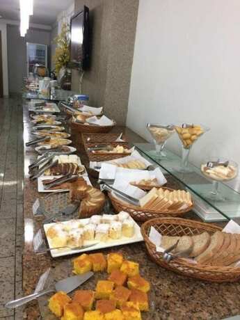 Imagen del bar/restaurante del Hotel Arezzu. Foto 4