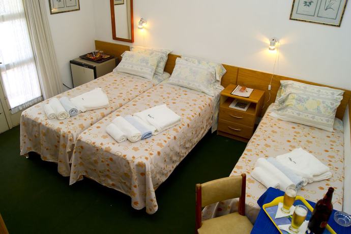 Imagen de la habitación del Hotel Argentina, Atl&aacute;ntida. Foto 6