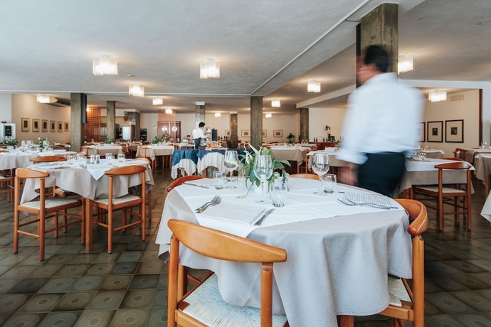 Imagen del bar/restaurante del Hotel Argentina, Grado. Foto 2