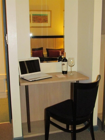 Imagen general del Hotel Argentino, Mendoza Centro Ciudad. Foto 4