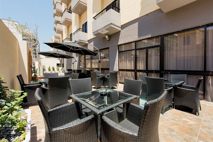 Imagen del bar/restaurante del Hotel Argento, St. Julians. Foto 2