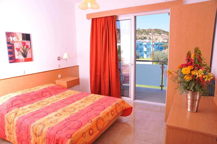 Imagen de la habitación del Hotel Argiro Village. Foto 8