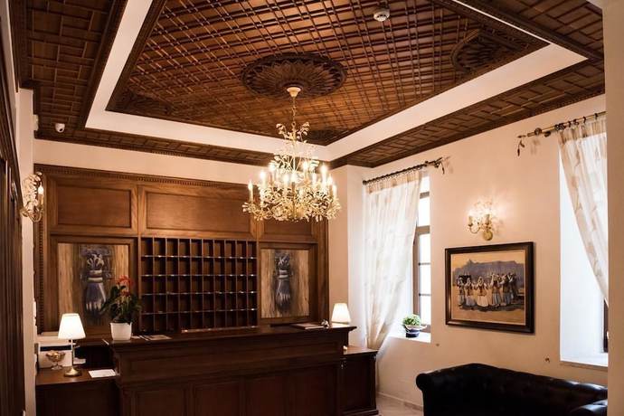 Imagen de los interiores del Hotel Argjiro. Foto 16