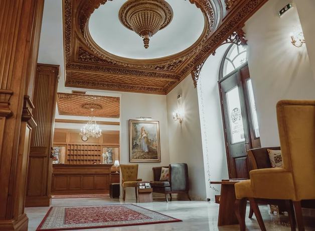 Imagen de los interiores del Hotel Argjiro. Foto 18