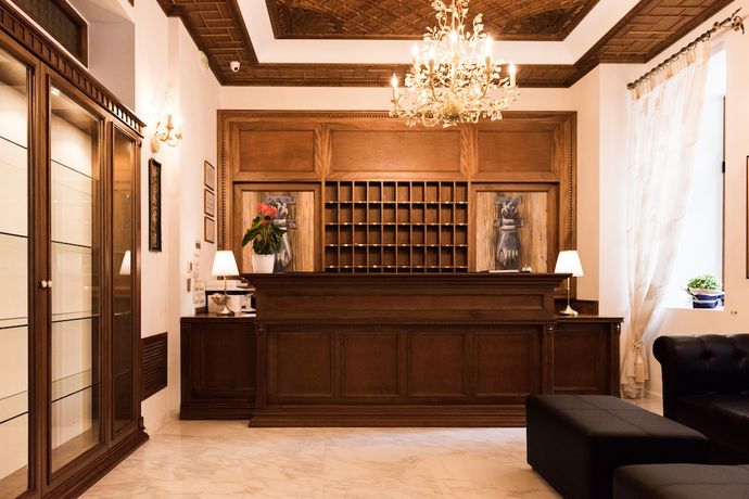 Imagen de los interiores del Hotel Argjiro. Foto 19