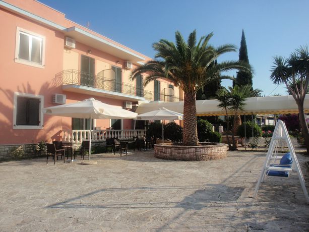 Imagen de los exteriores del Hotel Argo, Corfu. Foto 18