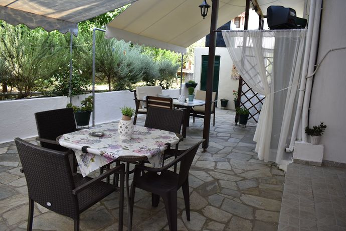 Imagen de los exteriores del Hotel Argo, Municipla unit of Milies. Foto 6