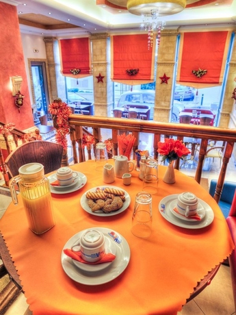 Imagen general del Hotel Argo, Pireo. Foto 5