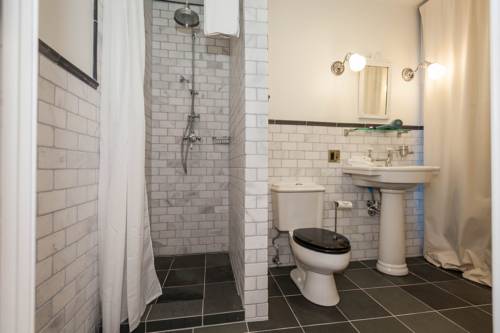 Imagen de la habitación del Hotel Argos Inn. Foto 8